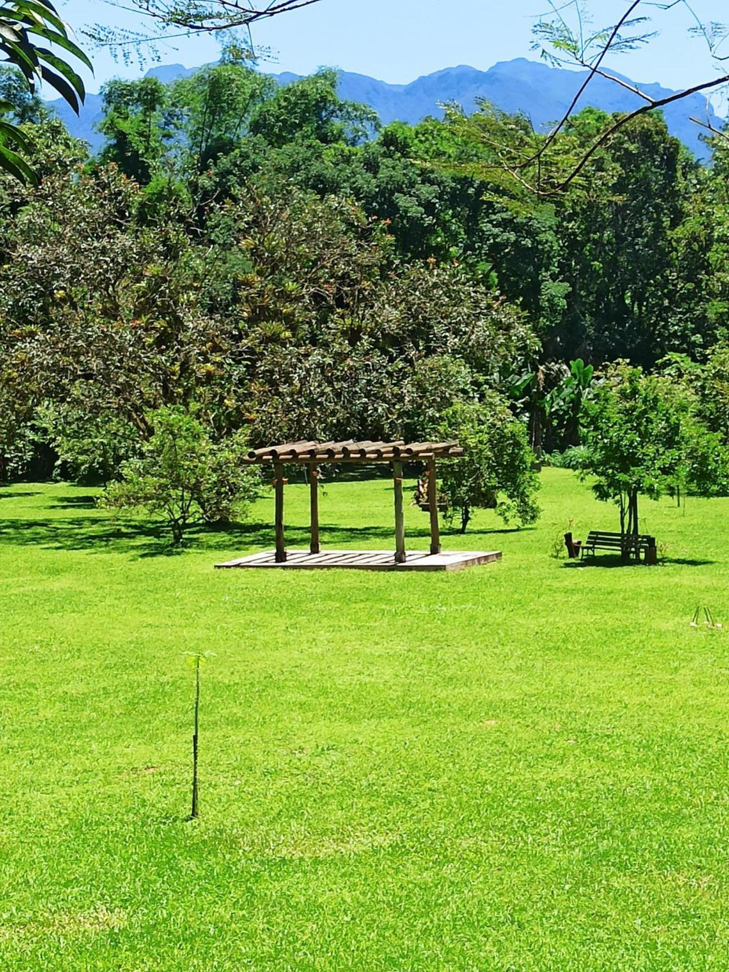 Ecoisa De Chacara - Casa De Vidro, Casa De Campo Морретис Экстерьер фото